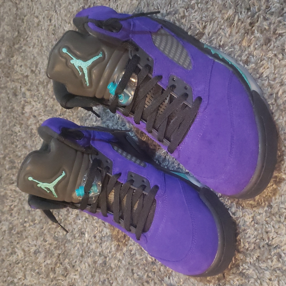 2020 Jordan Retro 5 Alternate Grape - image 3